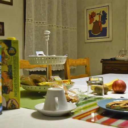 Lella לינה וארוחת בוקר פיובה די סאקו