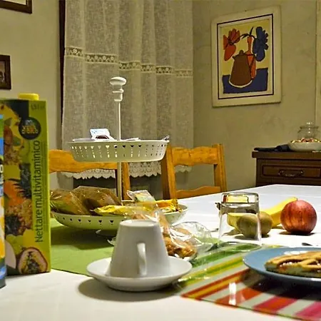 Lella Bed & Breakfast *
