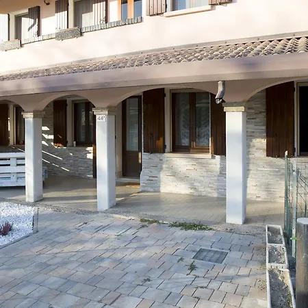 Lella ベッド・アンド・ブレックファスト