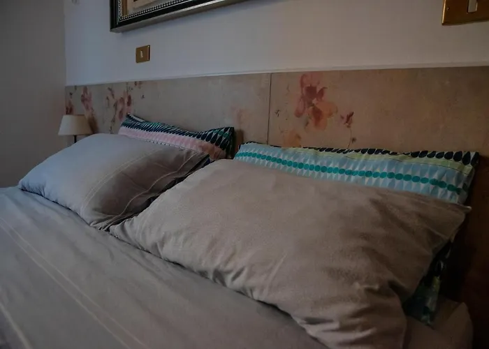 Lella فندق مبيت وإفطار